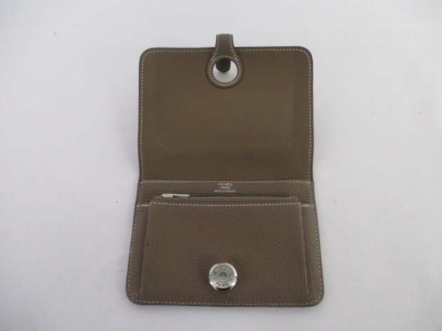 Hermes Capuccine Evercolor Leather Dogon Compact Wallet For Sale
