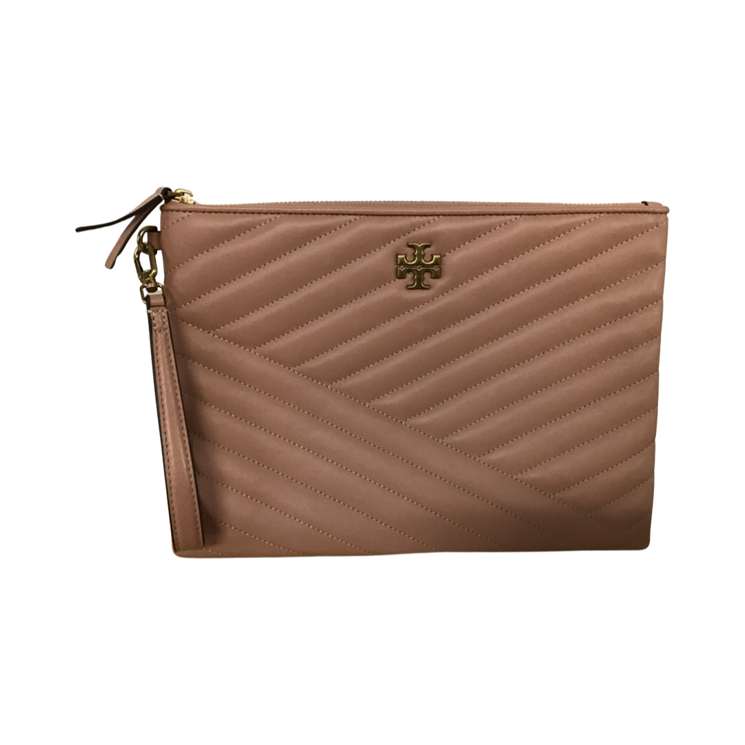 Tory burch kira hot sale chevron clutch bag